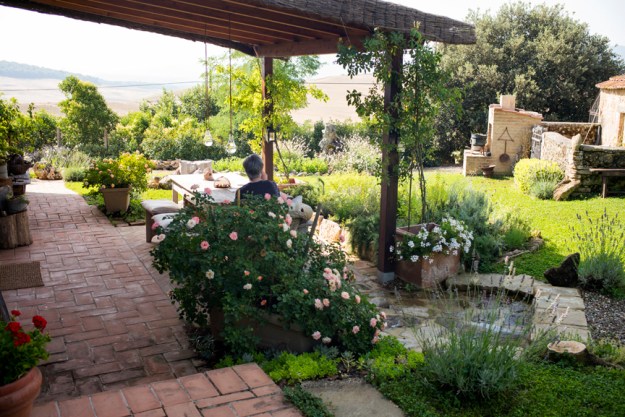 07-8 Garden L1008578