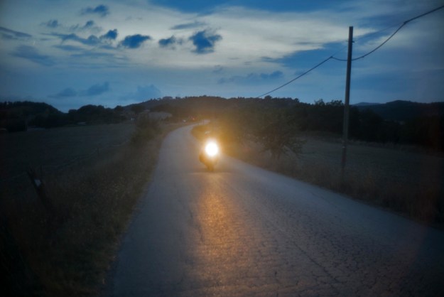 09-8 Mototcycle L1000623