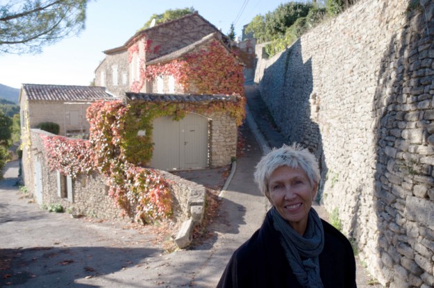 11-10 MaggieL2866818